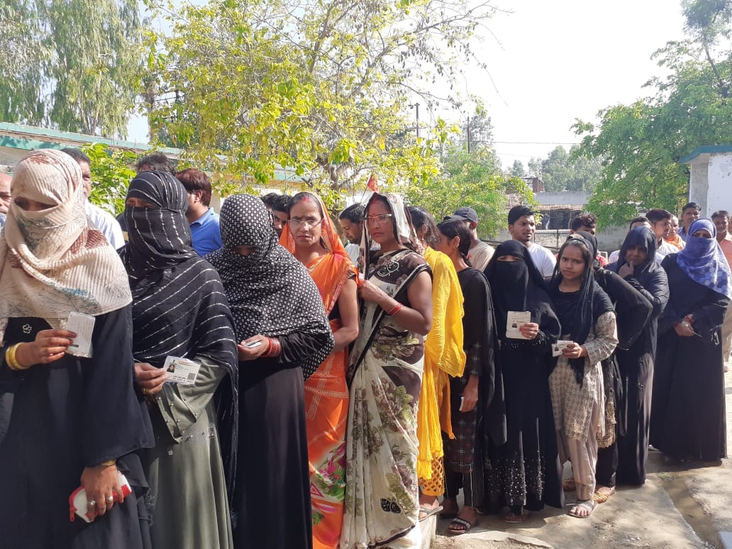 Unnao nikay chunav 2023, 9.40 percent voting in first two hours, four lakh voters will decide the future of th