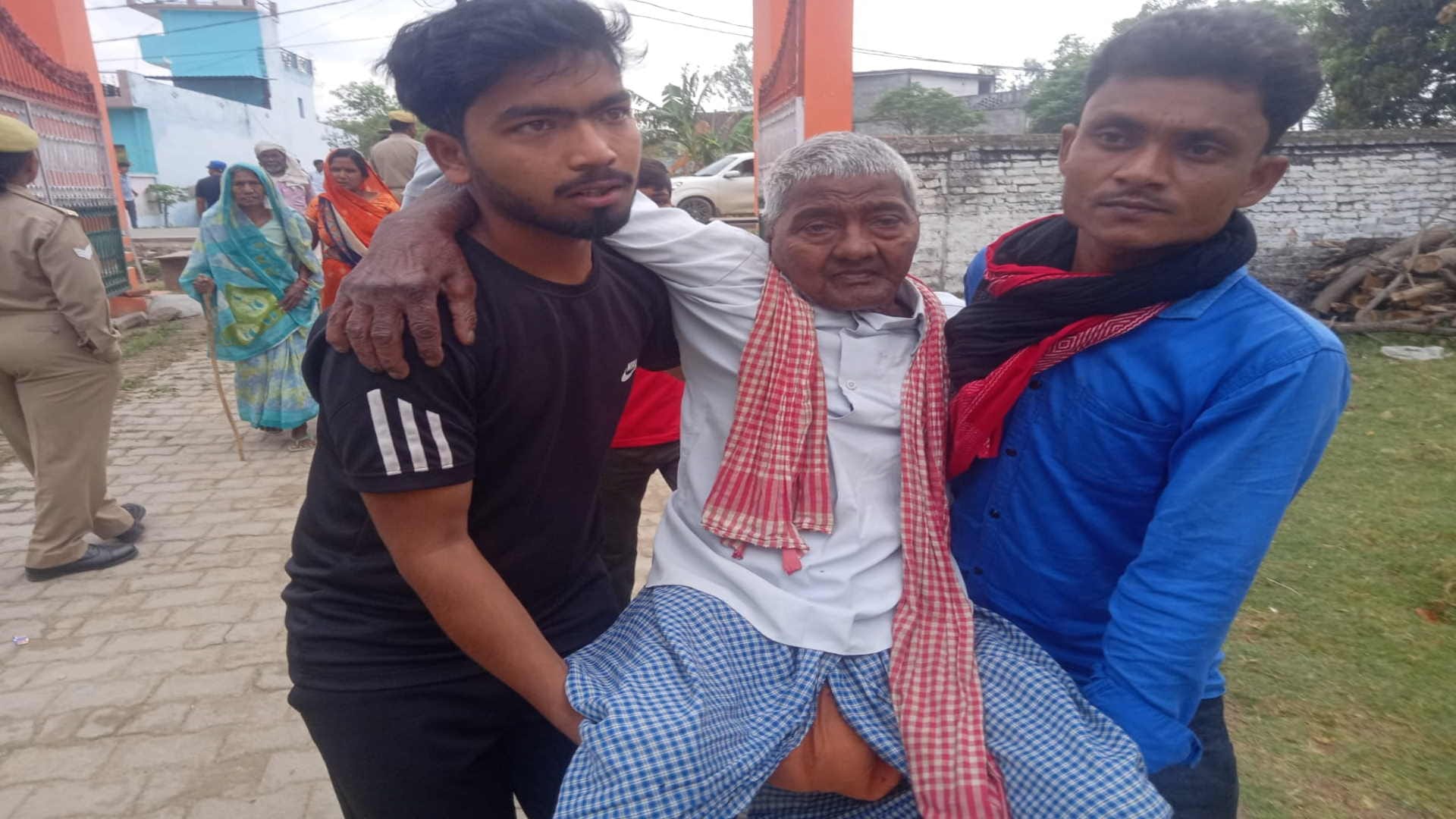 UP Nikay Chunav 2023 Voting for municipal elections continues in Maharajganj