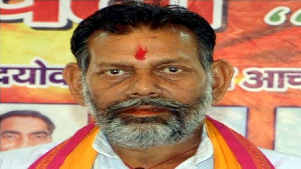 Minister of State promised in Lalitpur action will be taken against Liquor like Bihar