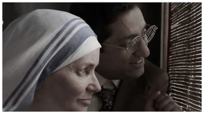 Mother Teresa & Me Review in Hindi Banita Sandhu Deepti Naval Vikram Kochhar Shobu Kapoor Kamal Musale film