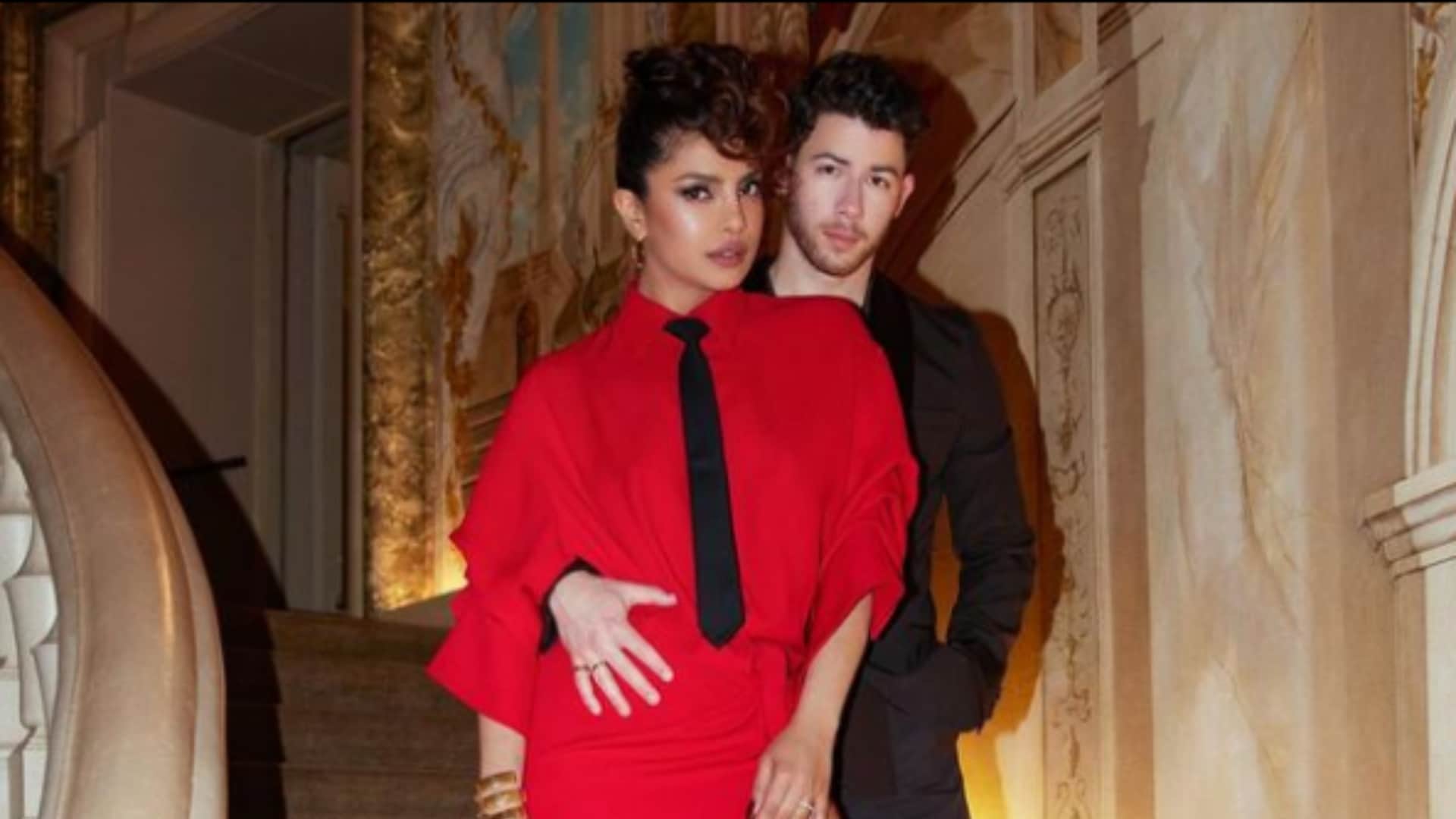 Priyanka Chopra Nick Jonas Video Viral On Social Media While Actress start Falling down Husband Hold Her Hand
