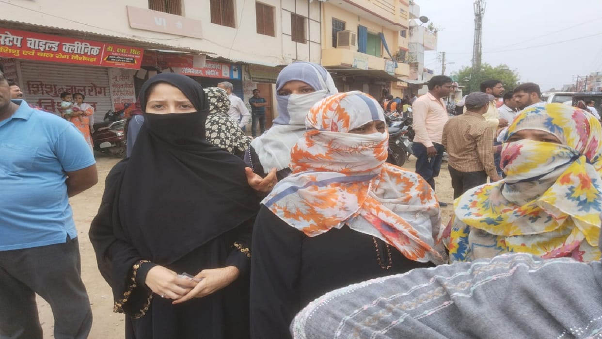 Nikay chunav 2023: Muslim women protest against removal of niqab, return without voting