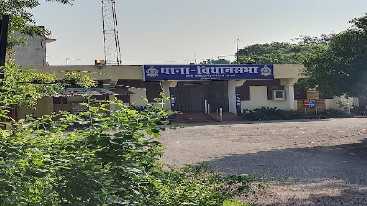 Chhattisgarh crime: minor boy killed youth in vidhansabha thana raipur