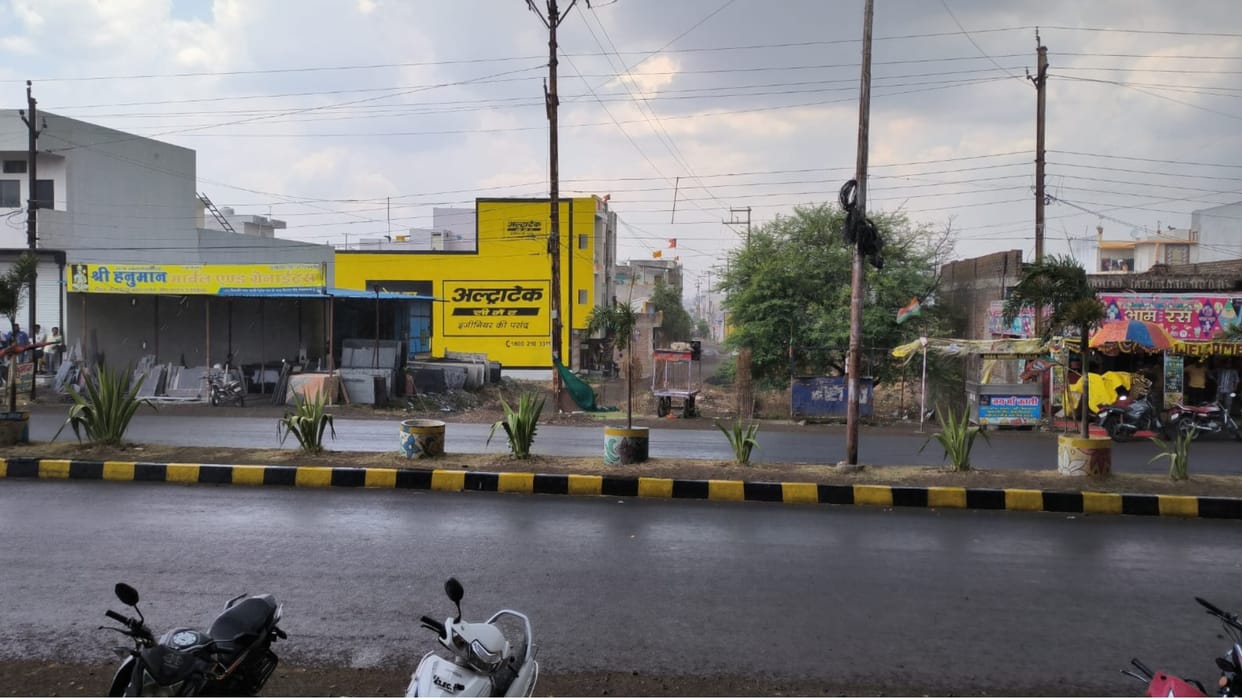 Ratlam Weather News: After two days of light drizzle, heavy rains started in Ratlam today