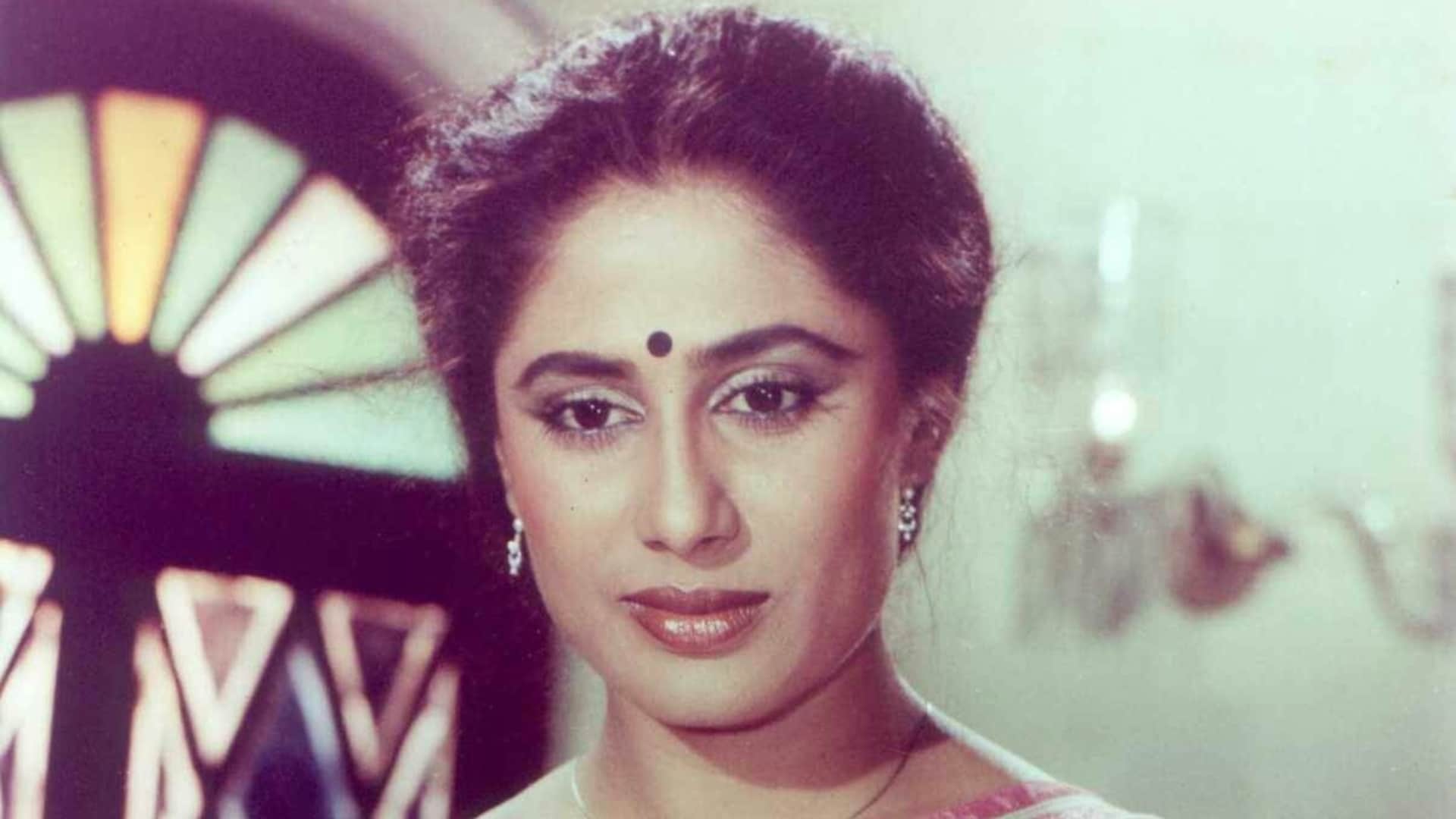 Bollywood Actresses Who Died at Young Age Aarthi Agarwal Divya Bharti Jiah Khan Smita Patil Pratyusha Banerjee