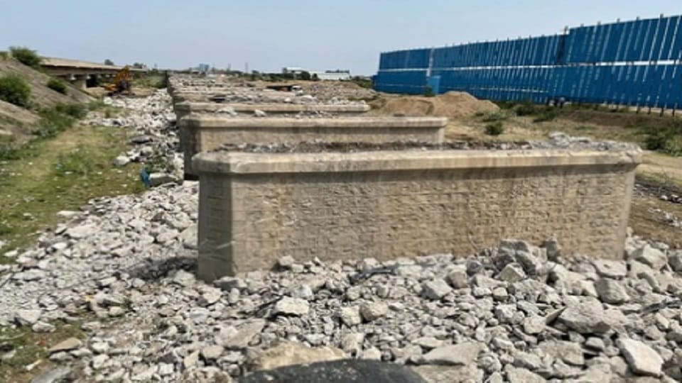 Jammu-Kashmir: bridge seen guide film will now remain memories, breaking down highway