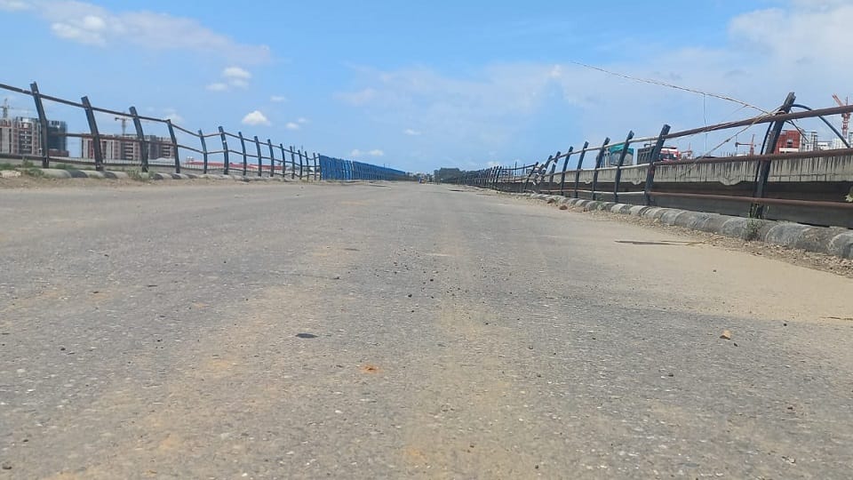 Jammu-Kashmir: bridge seen guide film will now remain memories, breaking down highway
