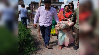 UP Nikay Chunav 2023 Live Updates 1st Phase Voting in Lakhimpur Kheri Voting Percentage News in Hindi