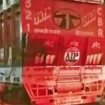 घटनास्थल पर रोका गया ट्रक।
