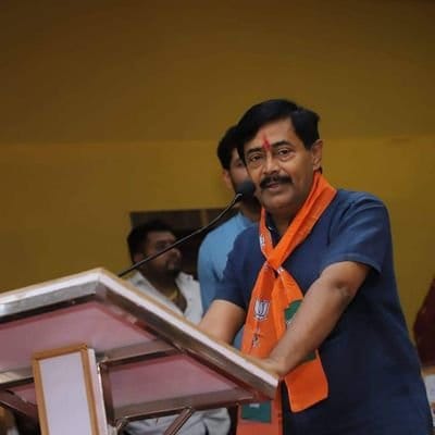 Trying to persuade angry Deepak Joshi, met Muralidhar Rao late at night