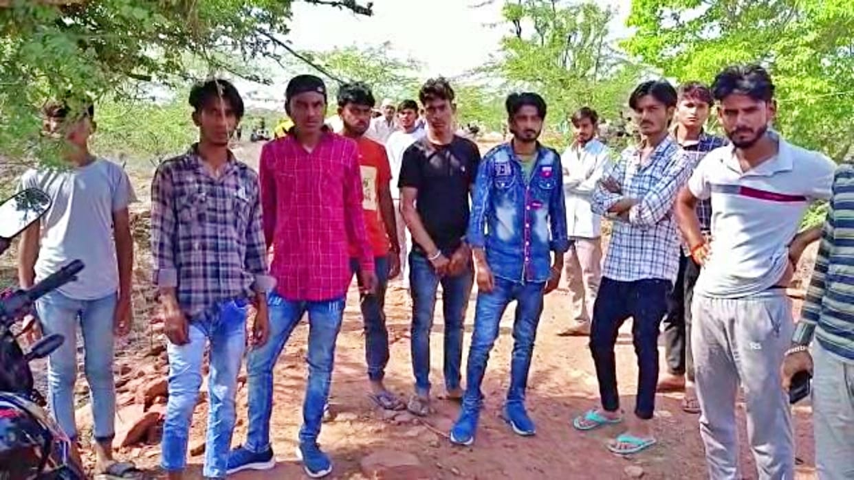 Youth killed by crushing head with stone in Dhaulpur