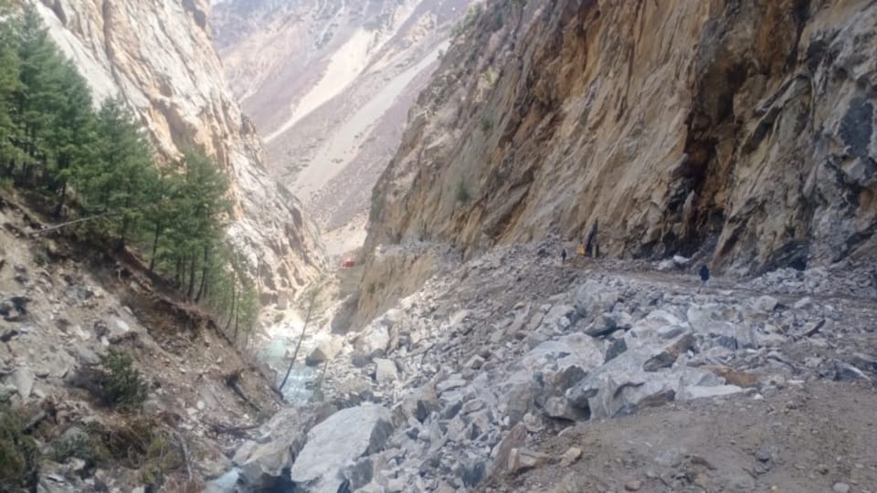 Uttarakhand joshimath-Malari highway closed near Niti village due to debris after Blast done to break rock