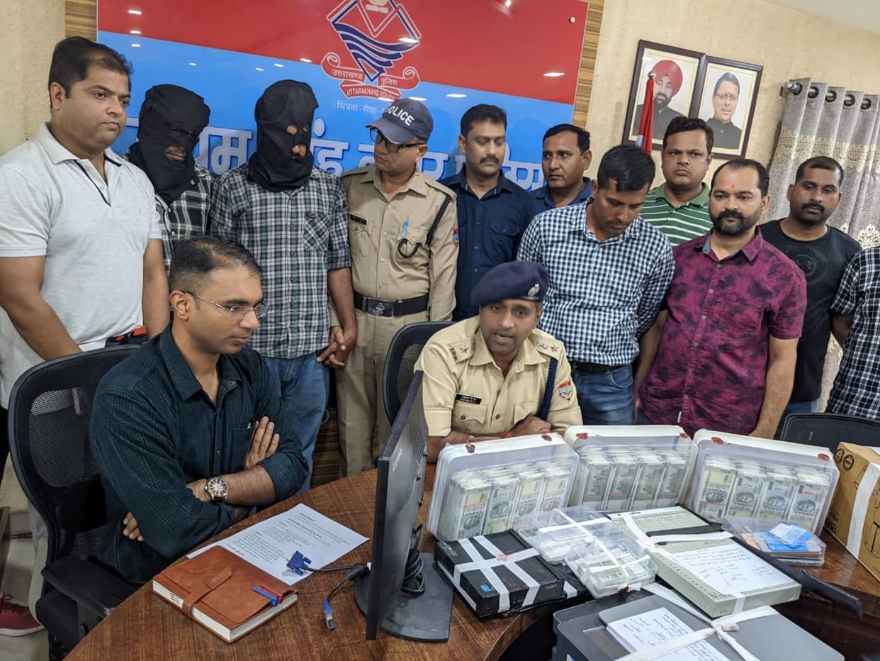 Crime 22 lakh fake notes and note making equipment seized in Kashipur Uttarakhand news in hindi