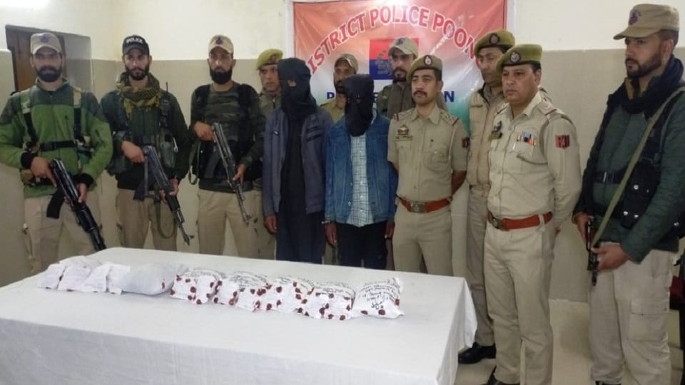 Jammu Kashmir: Security forces conducted search operation IB, caught six kg heroin in Poonch