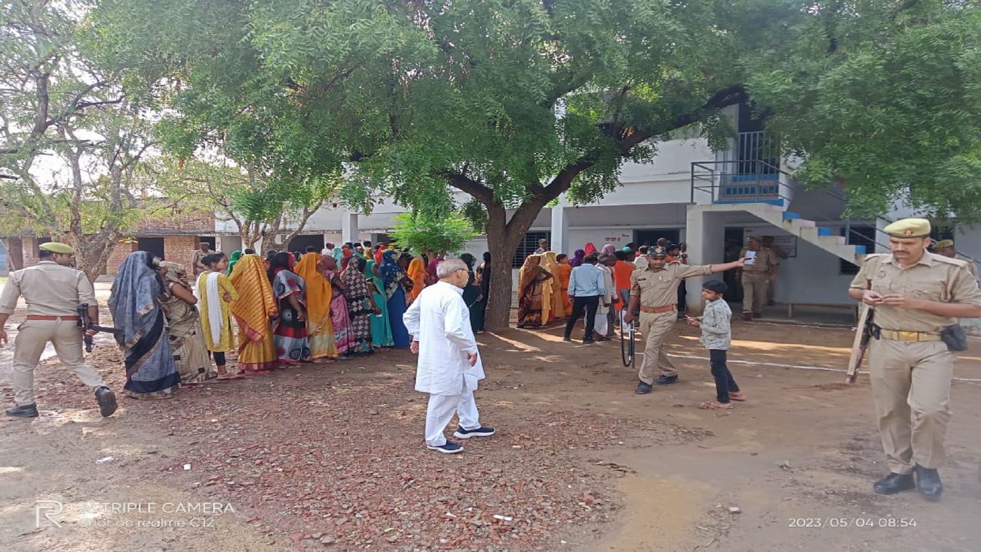 Sirsa-Koraon pass in first class in polling, Shankargarh lags, 58 percent votes cast in eight Nagar Panchayats
