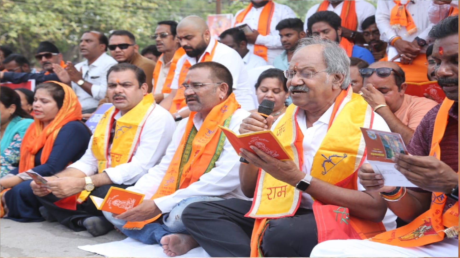 Brijmohan recited Hanuman Chalisa path, Congress said  hatred sitting in BJP's mind will reduce