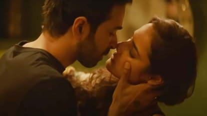Saas Bahu Aur Flamingo Review Dimple Kapadia Isha Talwar Radhika Madan And Homi Adajania Did Great Job