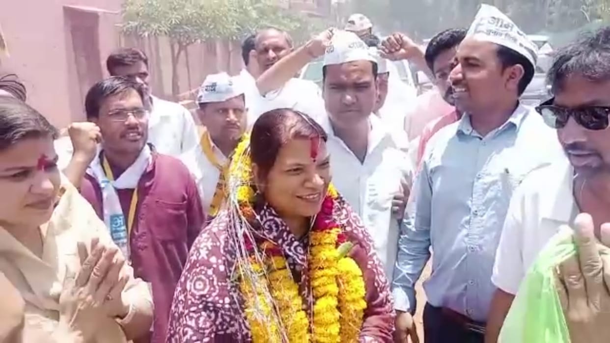 Shivpuri Rani Agarwal shied away from speaking on renovation cost of crores of rupees in Kejriwal bungalow