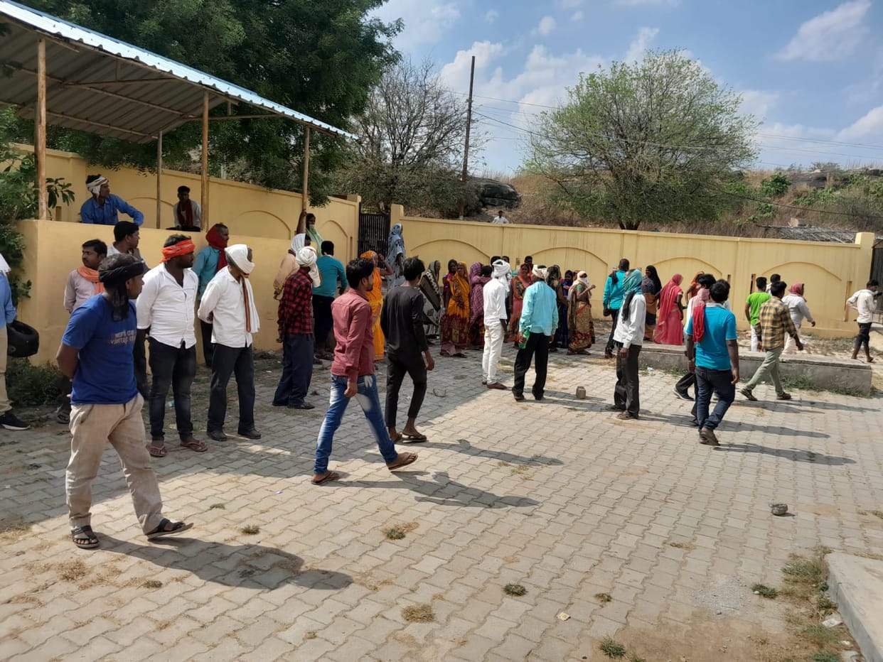 Mutilated dead bodies of married woman and teenager found on railway track in Sonbhadra