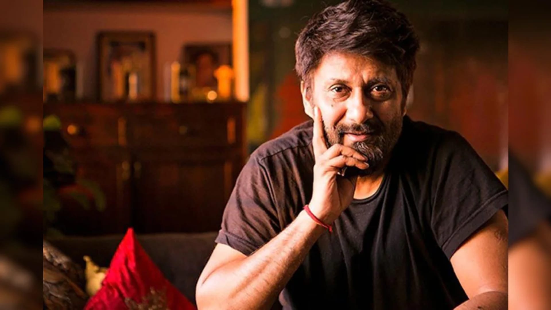 the kashmir files director vivek agnihotri postponed the vaccine war to dussehra 2023