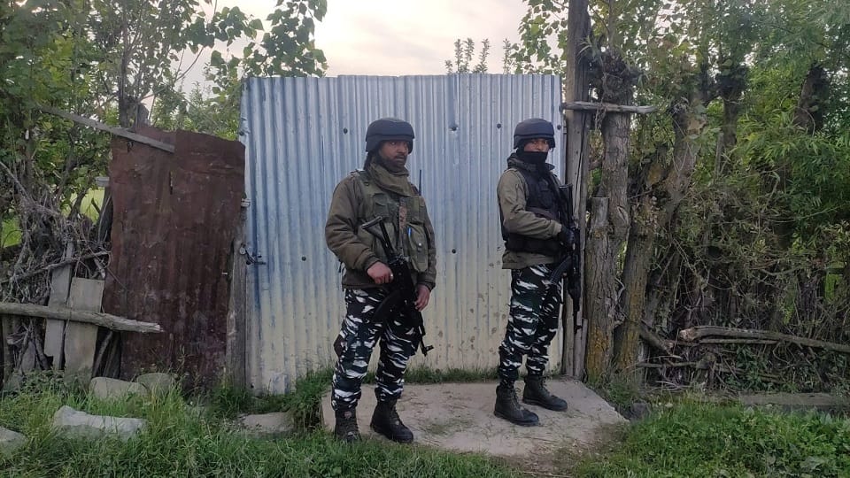 One terrorist killed in Baramulla encounter, firing between terrorists and security forces in Rajori