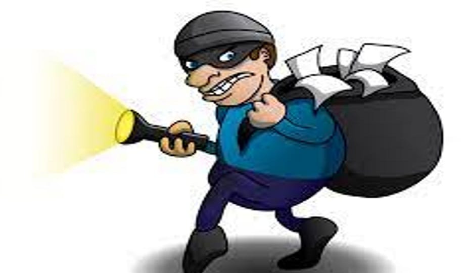 Theft in the closed house of hardware businessman