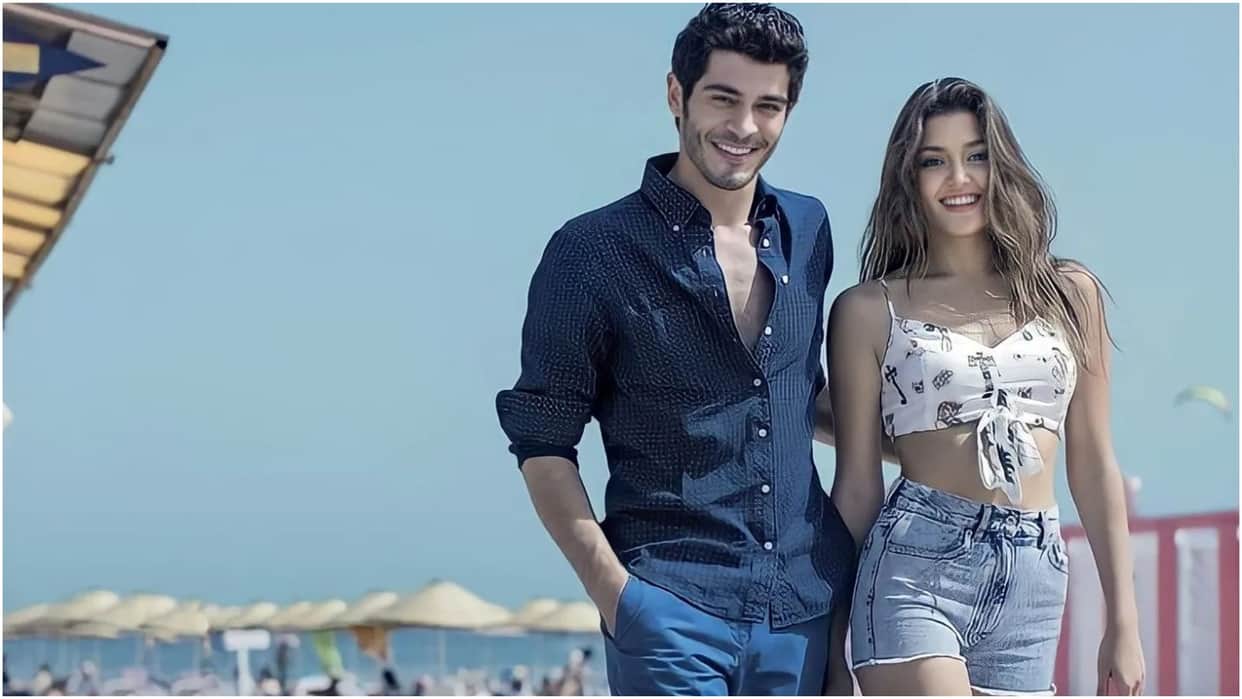 Turkish Drama Hayat and Murat Fame Actress Hande Ercel Fashion and Stylish Look Photos