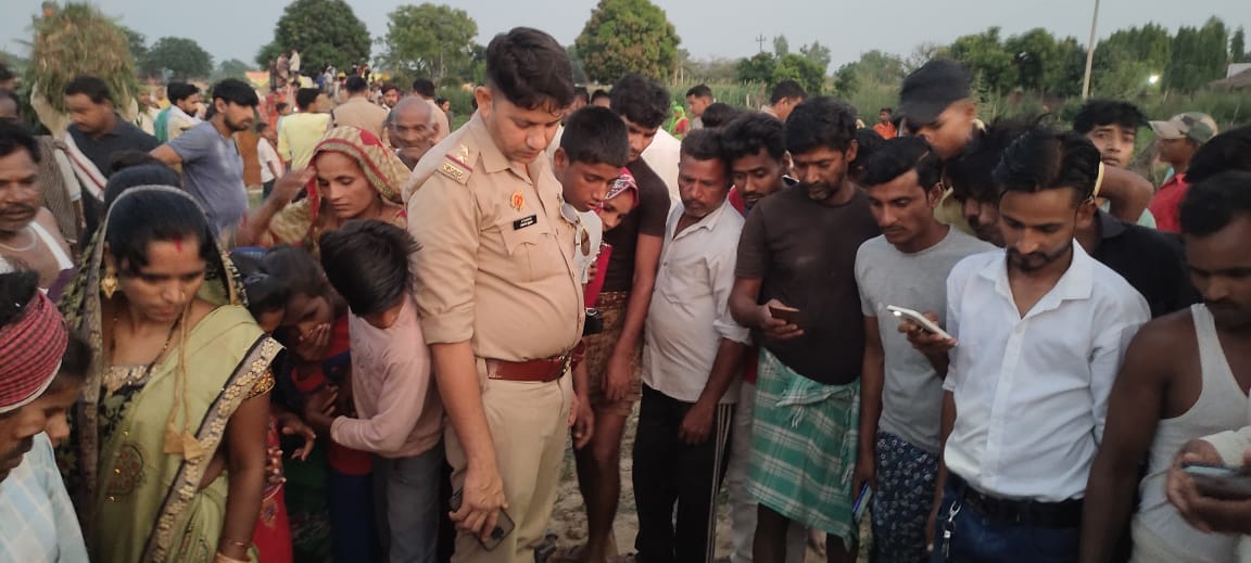 Three people of the same family drowned in the Ganges in Farrukhabad, the body of one was found