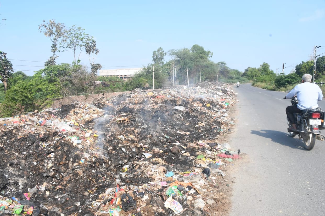 Kannauj Nikay Chunav,  Dumping ground is being built in Itranagari, garbage pile is missing from the issue