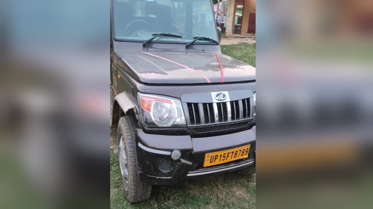 Nikay Chunav: A car full of sweets was caught, the councilor candidates were going to distribute to the voters