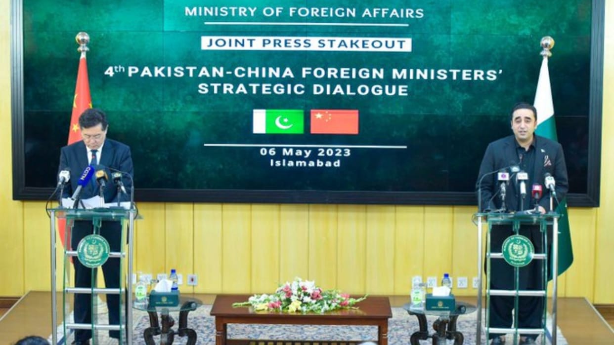 Pakistan China reiterate to continue cooperation on CPEC