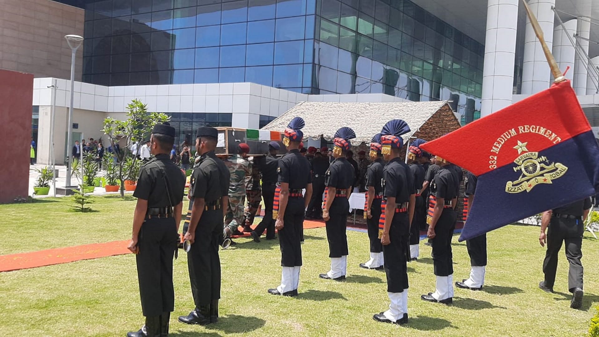Rajouri Encounter Uttarakhand Ruchin Singh martyred in an encounter body reached Jollygrant Airport