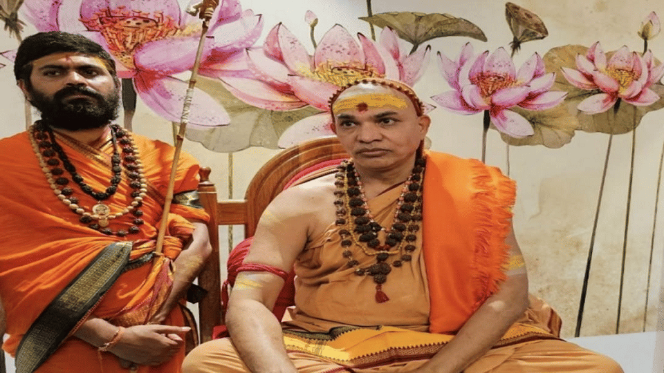 Shankaracharya of Jyotish Peeth Swami Avimukteshwaranand Saraswati gave statement on conversion case in Bhilai