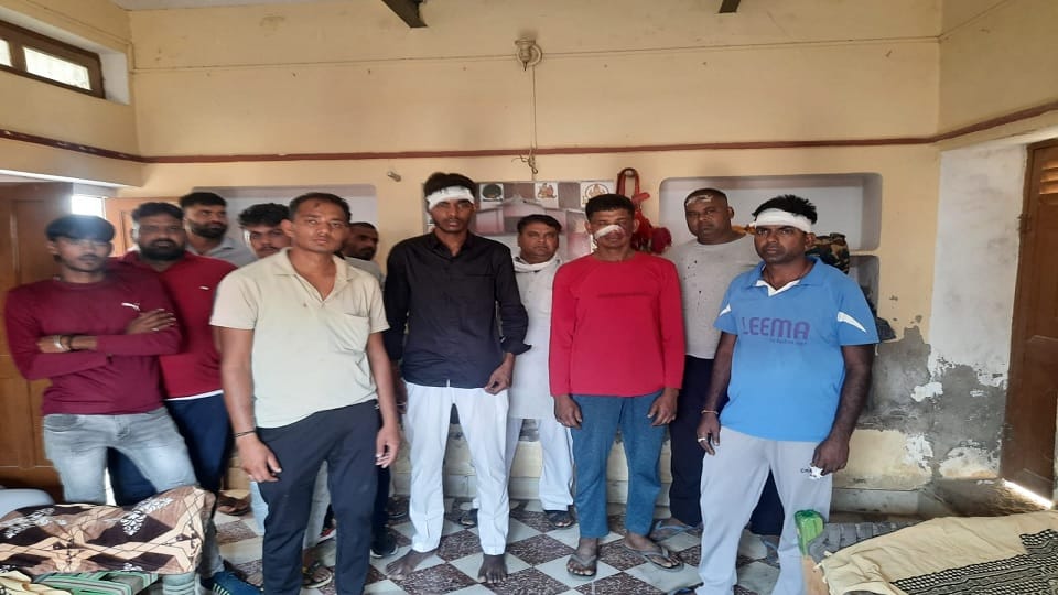 Fight between boy and girl side during marriage in Narnaul