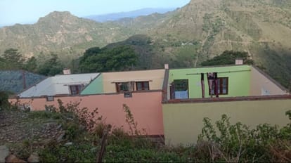 himachal weather update thunderstorm in many parts damage houses