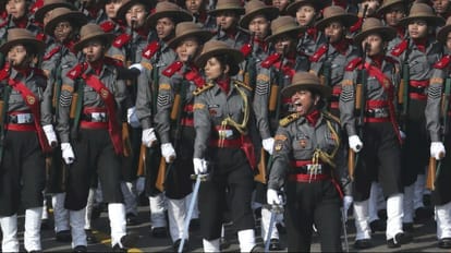 Republic Day: 2024 की गणतंत्र दिवस परेड में दिखेगी महिला सशक्तिकरण की झलक, केवल महिलाओं की होगी भागीदारी Republic Day 2024 Women empowerment will be seen in parade only womens will participate