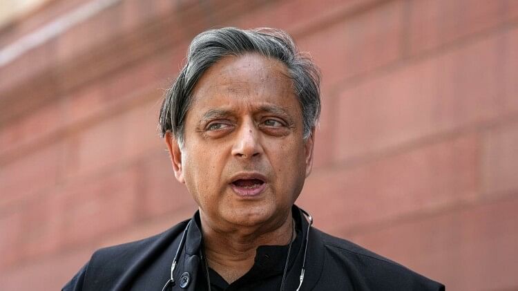 shashi tharoor targets western media on report over Canada and India diplomatic row Hardeep Singh Nijjar