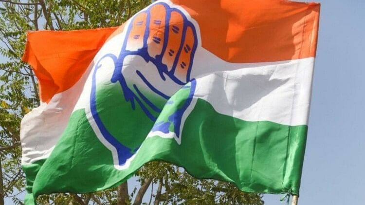 Chhattisgarh Election 2023: BJP के प्रत्याशी घोषित करने के बाद बढ़ी चुनावी सरगर्मी, कांग्रेस ने मंगवाए आवेदन