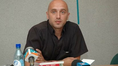 Russia: मास्को में कार बम विस्फोट में पुतिन समर्थक लेखक जाखड़ प्रिलेपिन घायल, चालक की मौत Car bomb in Russia wounds pro war writer Zakhar Prilepin driver kills