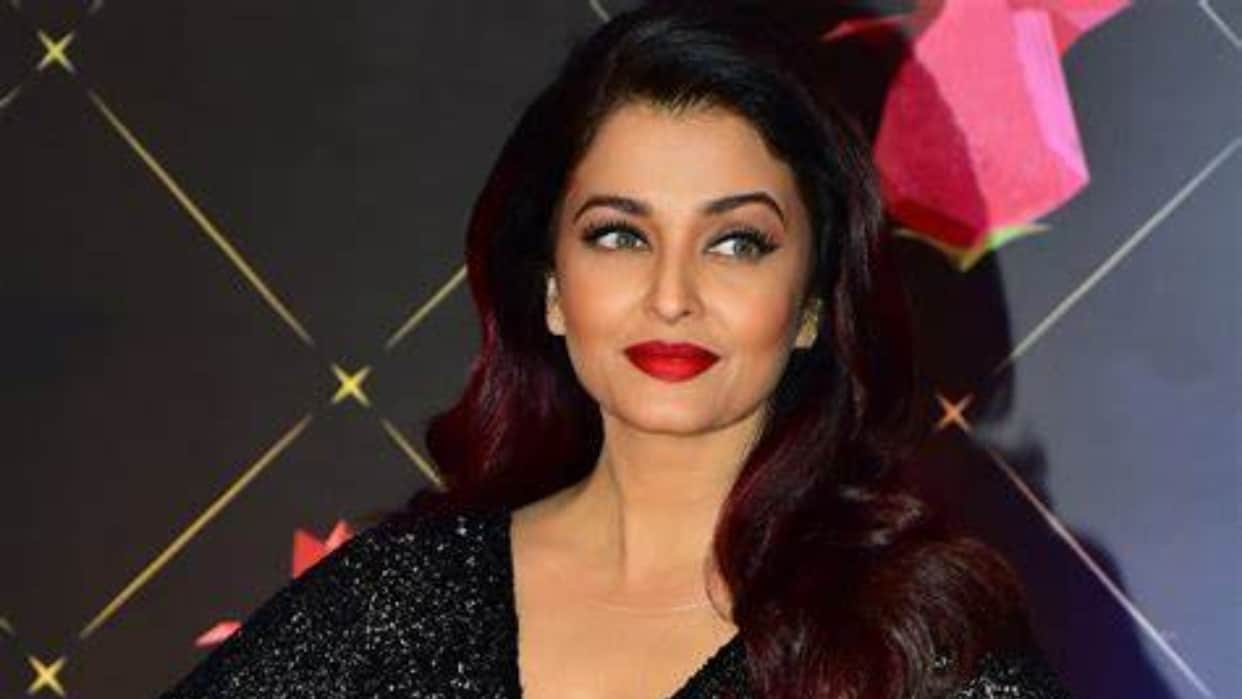 Aishwarya Rai Abhishek Bachchan reviews agastya Nanda suhana khan Khushi Kapoor film the Archies calls amazing