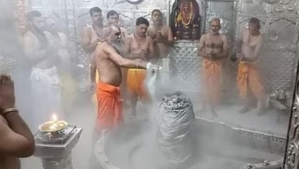 Mahakal Temple Darshan Arrangements: Booking Mahakal Bhasmaarti is also a challenge for common devotees