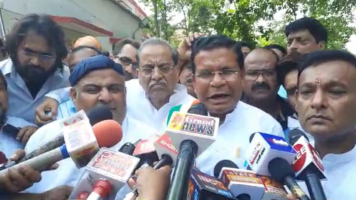 chhattisgarh Congress lodge FIR against BJP for threatening AICC President Mallikarjuna kharge in bilaspur