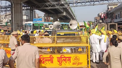 New Year 2024 Be happy but jara hatke jara bachke Delhi Police spread awareness in filmy style on 31 december