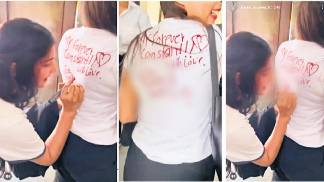 school of law college davv girls students viral photo video signature day event