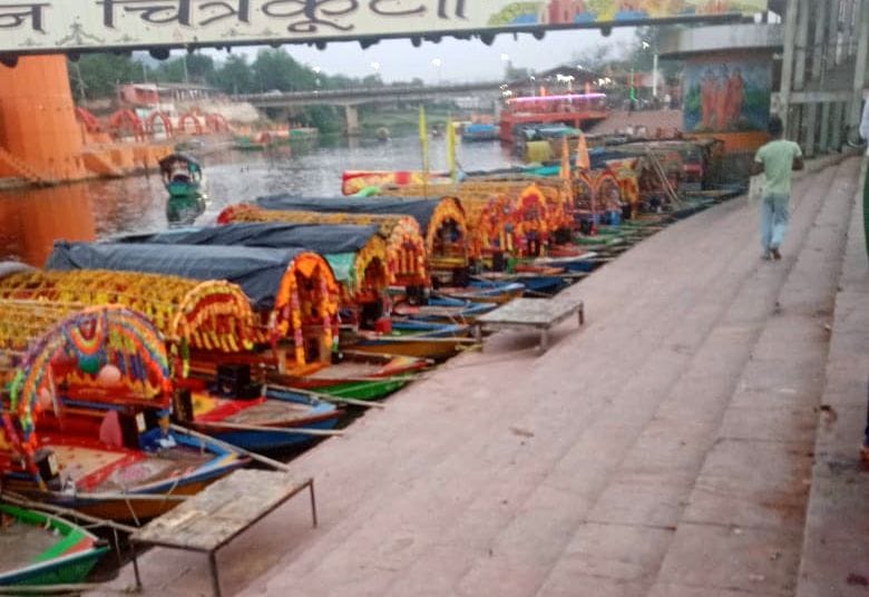 Gang rape of teenager on boat in Chitrakoot, kept robbing Asmat in turn,  fear among pilgrims