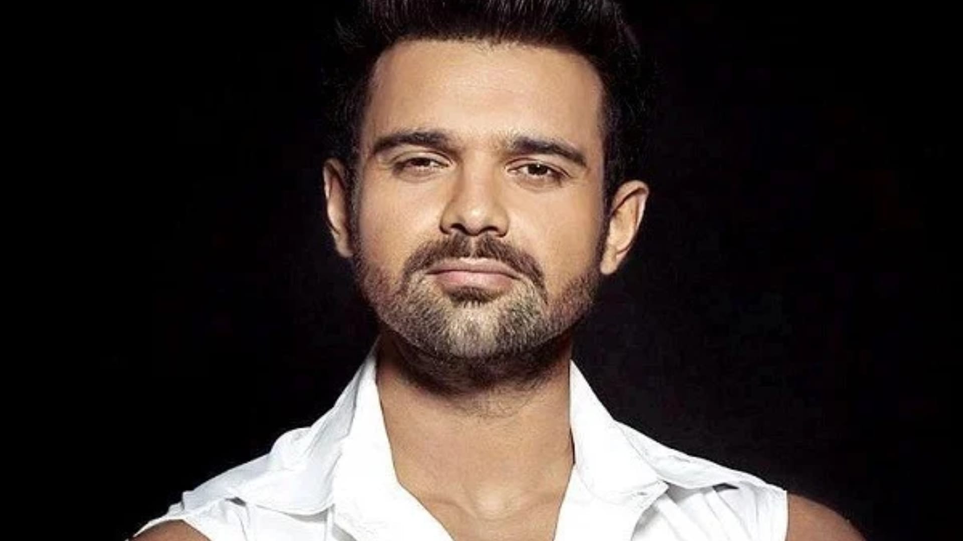 Tusshar kapoor Jackky Bhagnani Adhyayan Suman not earn fame like his father know about these actors career