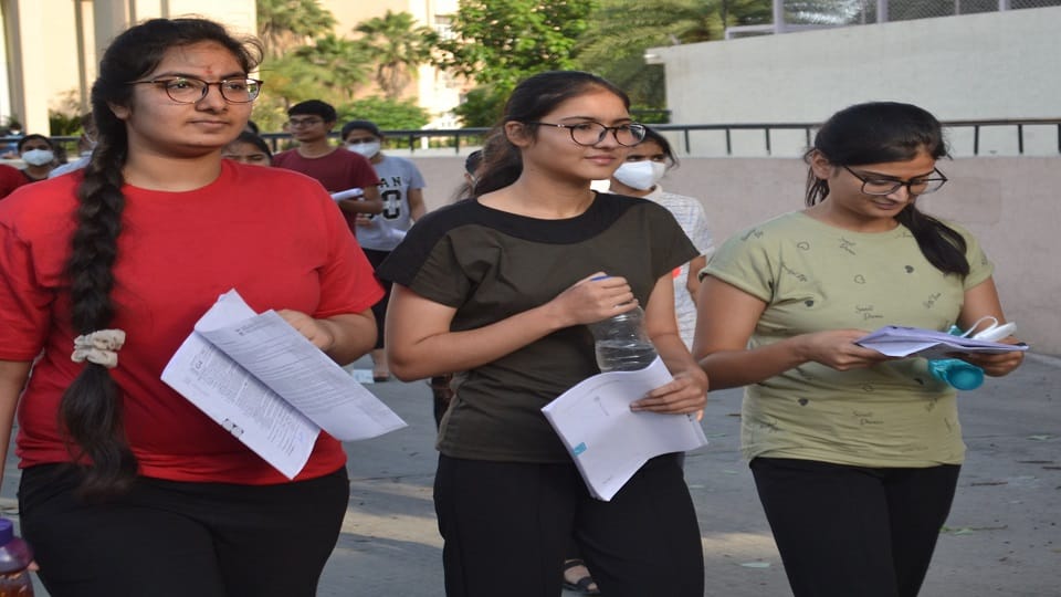 796 candidates appeared for NEET at two centres 16 absent in the exam