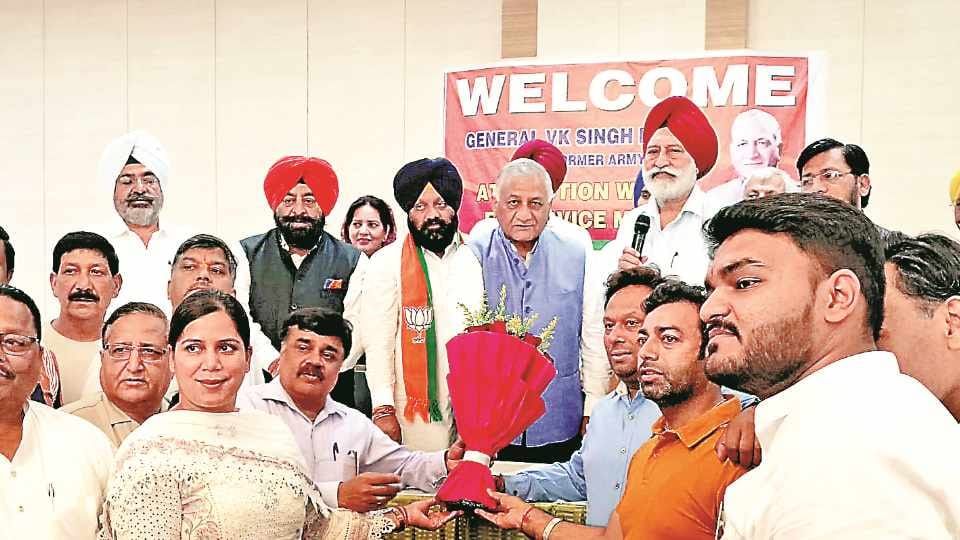 Will solve all the problems of ex servicemen on priority basis says General VK Singh