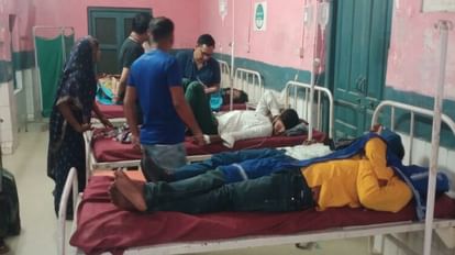 Jaunpur: ऐसी रस मलाई जिसे खाने के बाद बीमार होने लगे बाराती-घराती, 50 लोग पहुंचे अस्पताल, मचा हड़कंप Jaunpur: Such ras malai, after eating which started getting sick, 50 people reached the hospital, there was a