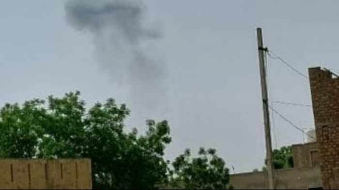 Indian Air Force MIG-21 Aircraft Crashes near Hanumangarh in Rajasthan News in Hindi